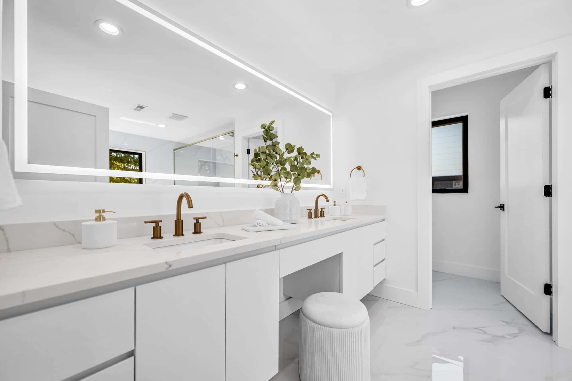 408 Terhune Ave — interior