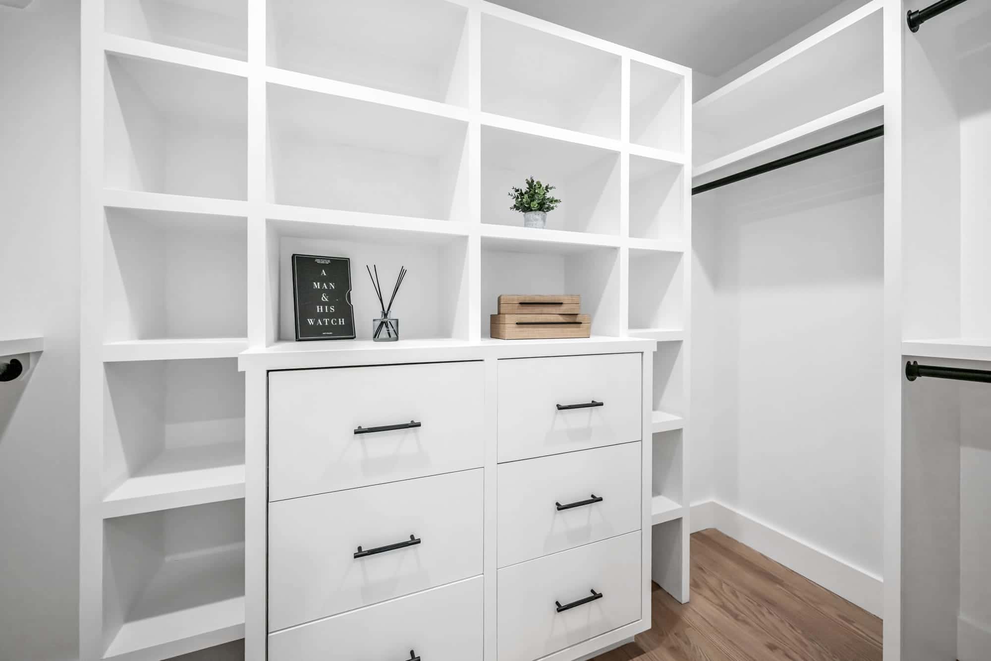 408 Terhune Ave — interior