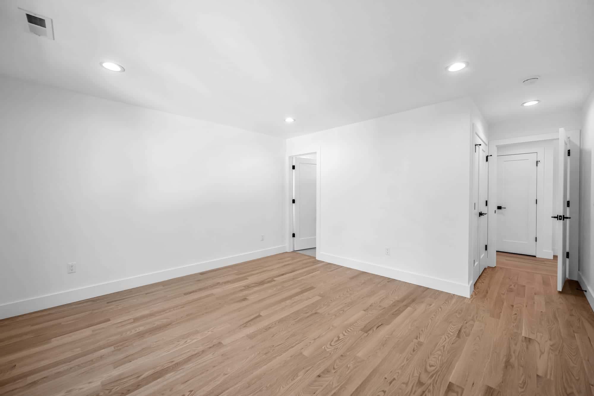 408 Terhune Ave — interior