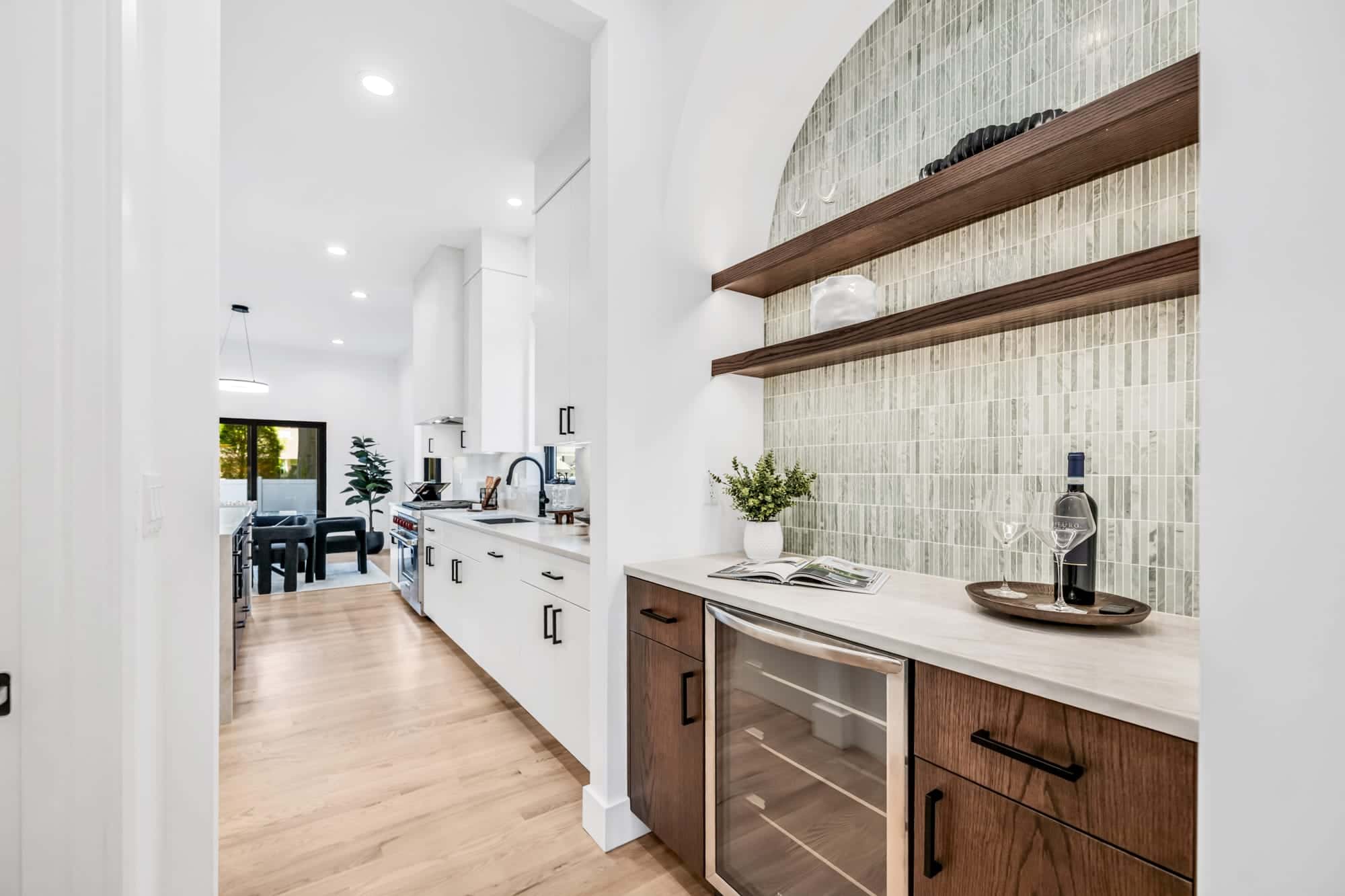 408 Terhune Ave — interior