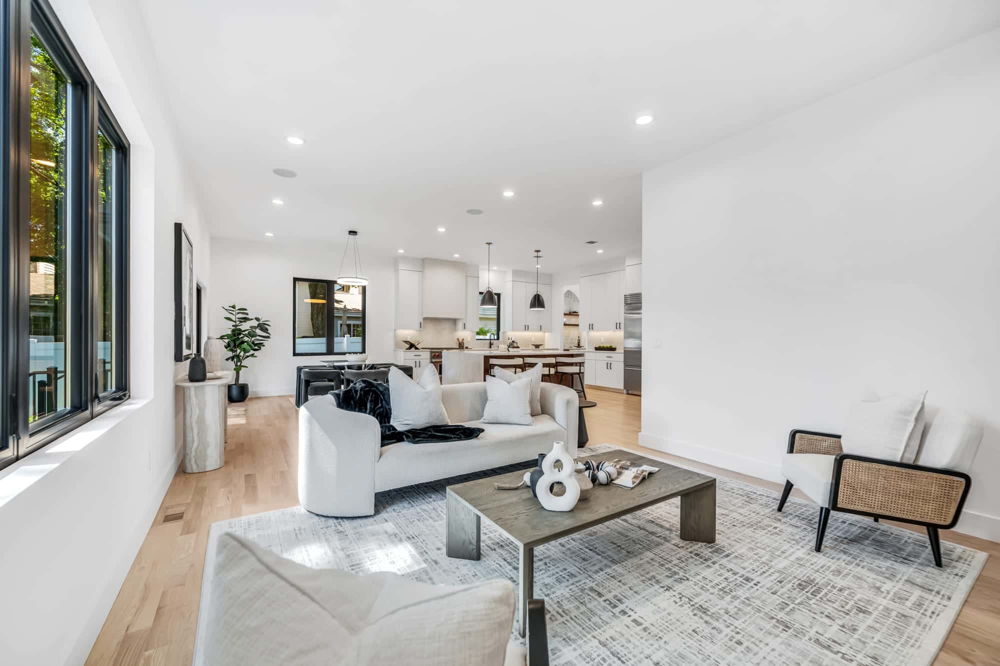 408 Terhune Ave — interior