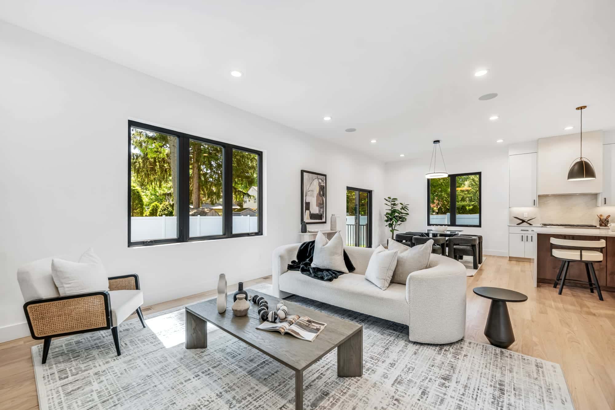 408 Terhune Ave — interior