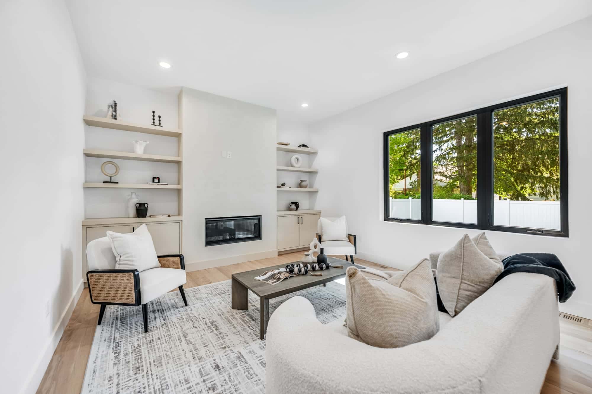 408 Terhune Ave — interior