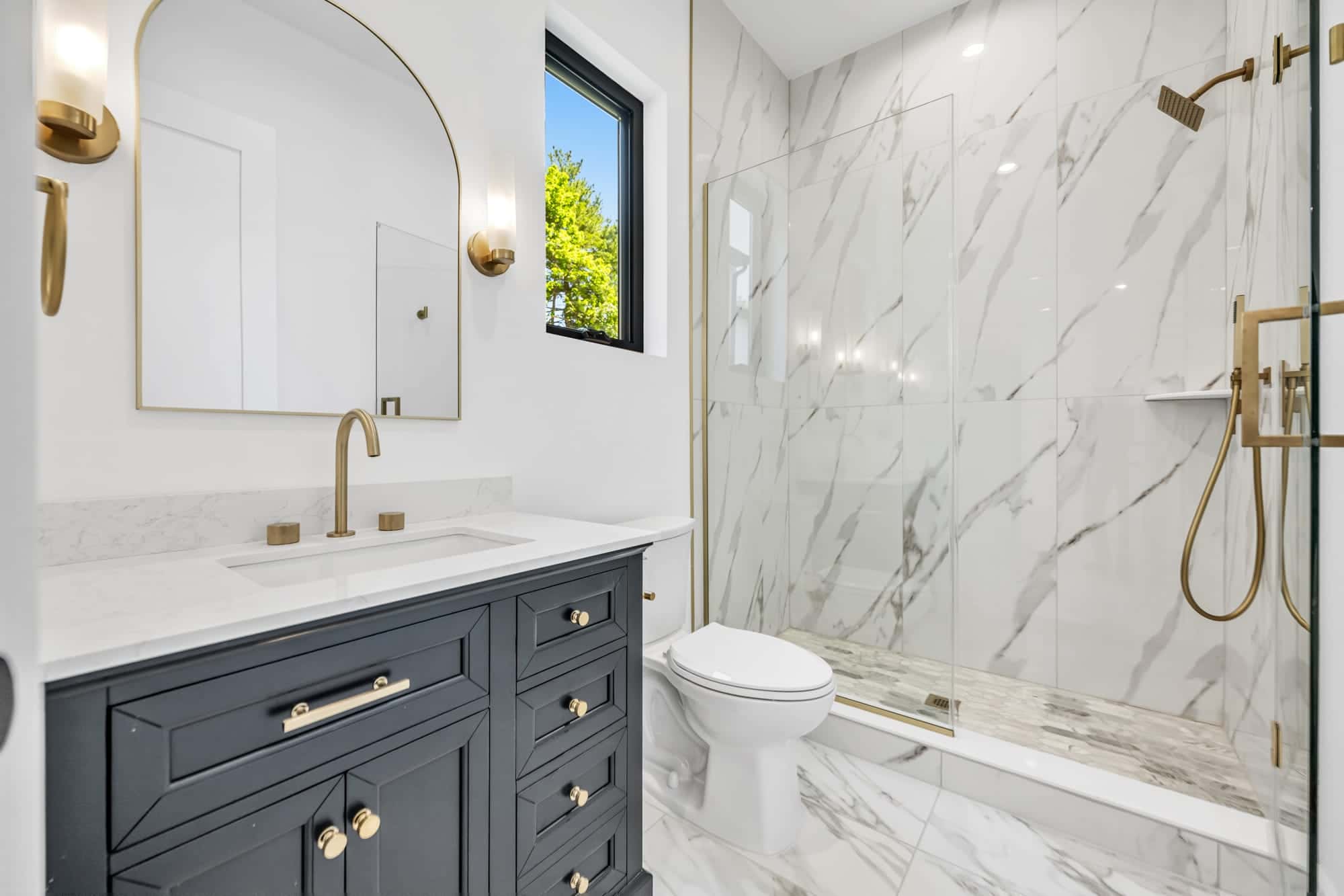 408 Terhune Ave — bedroom suite
